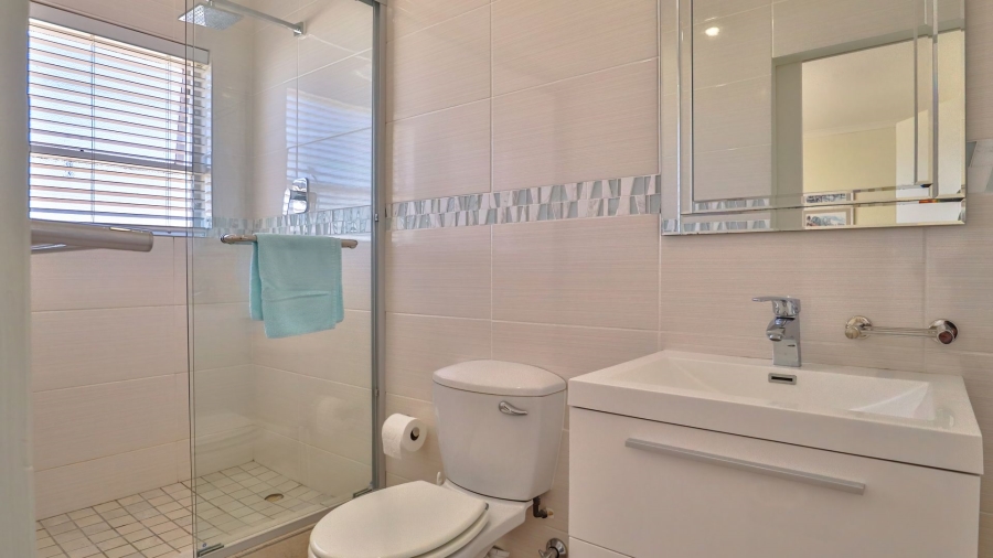 3 Bedroom Property for Sale in Lake Michelle Western Cape